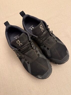 On Running Women’s Black Gray Cloudswift Athletic Shoes (Size 7.5)